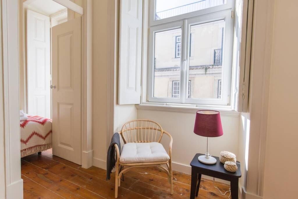 135 B - Alfama Renovated Charming Historic Flat Near Baixa