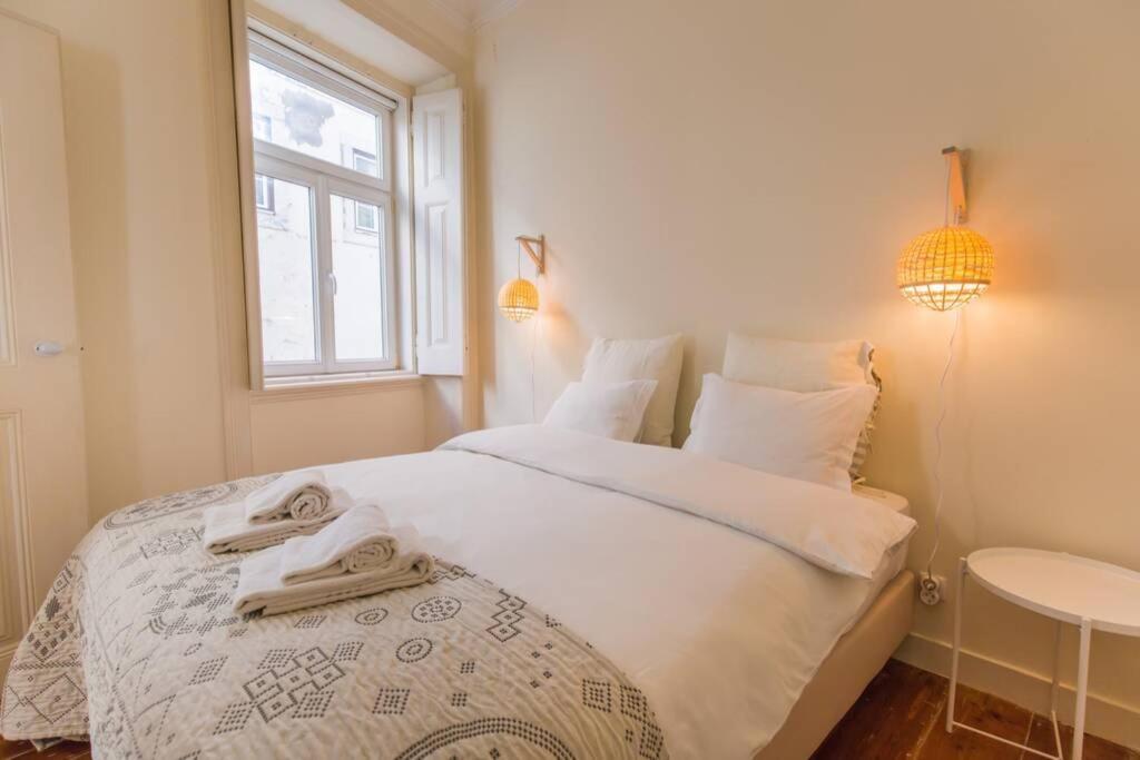 135 B - Alfama Renovated Charming Historic Flat Near Baixa Lissabon